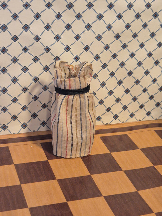 Lundby graviditetskjole