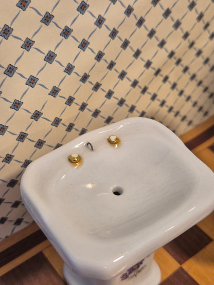 1:12 porcelæn toilet og håndvask, mangler