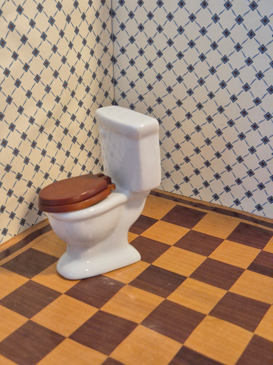 1:12 toilet med løst bræt