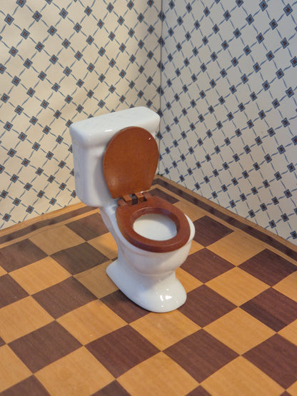 1:12 toilet med løst bræt