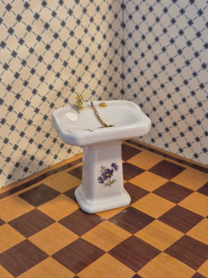 1:12 porcelæn håndvask, mangler