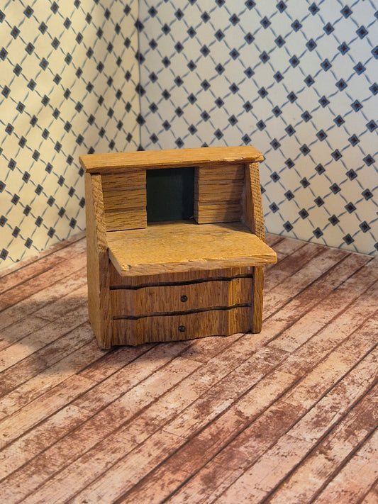 Hanse sekretærmøbel, mangler