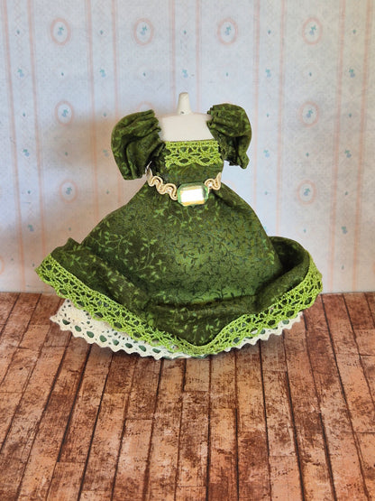 1:12 kjole på mannequin.