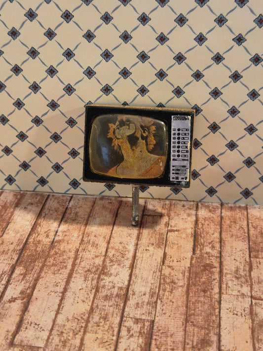 Lisa TV uden fod