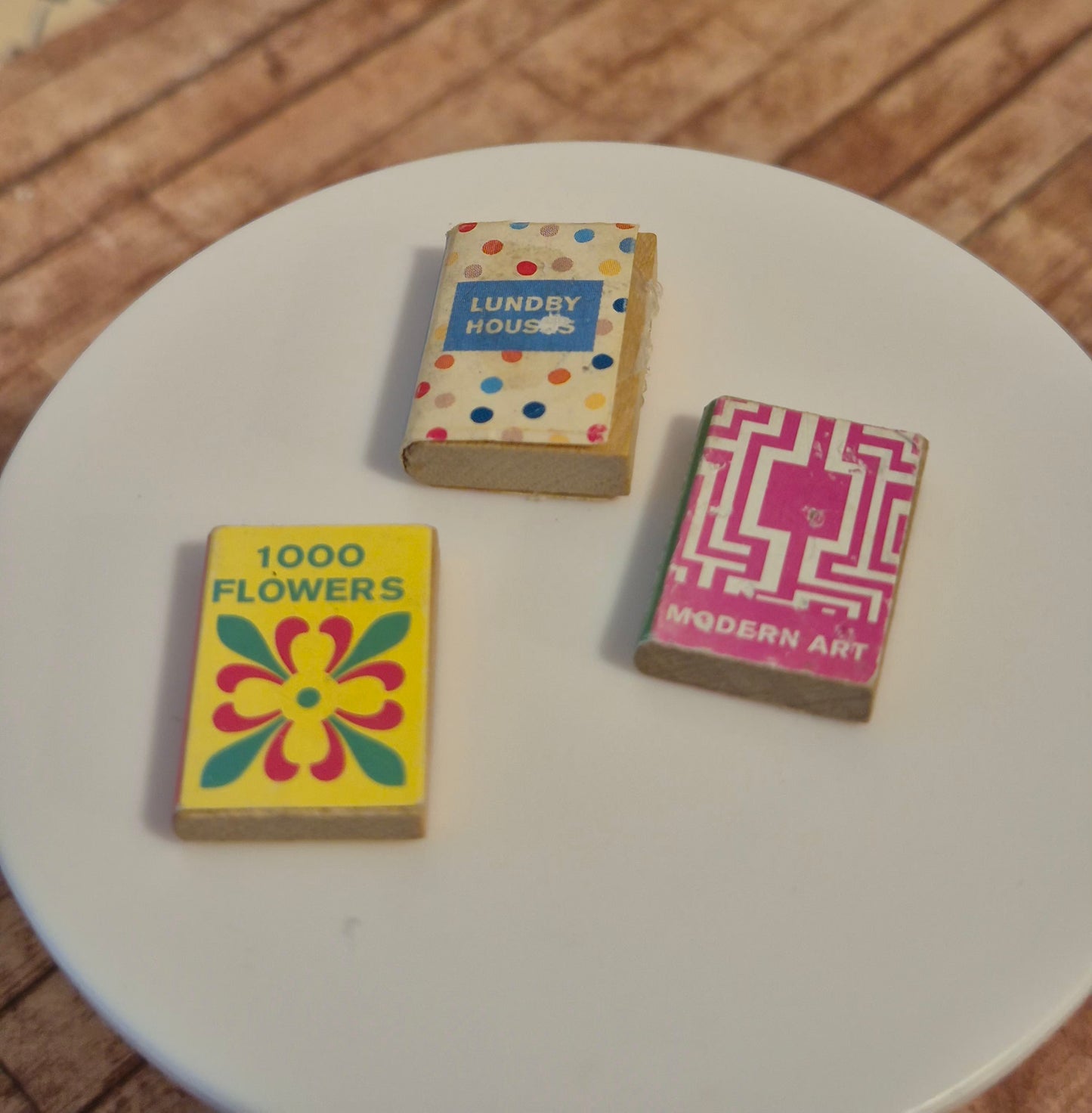 Lundby sæt bøger