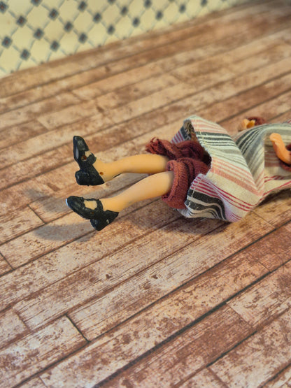 Lundby dame, lille skade