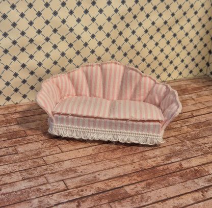 Lundby sofa