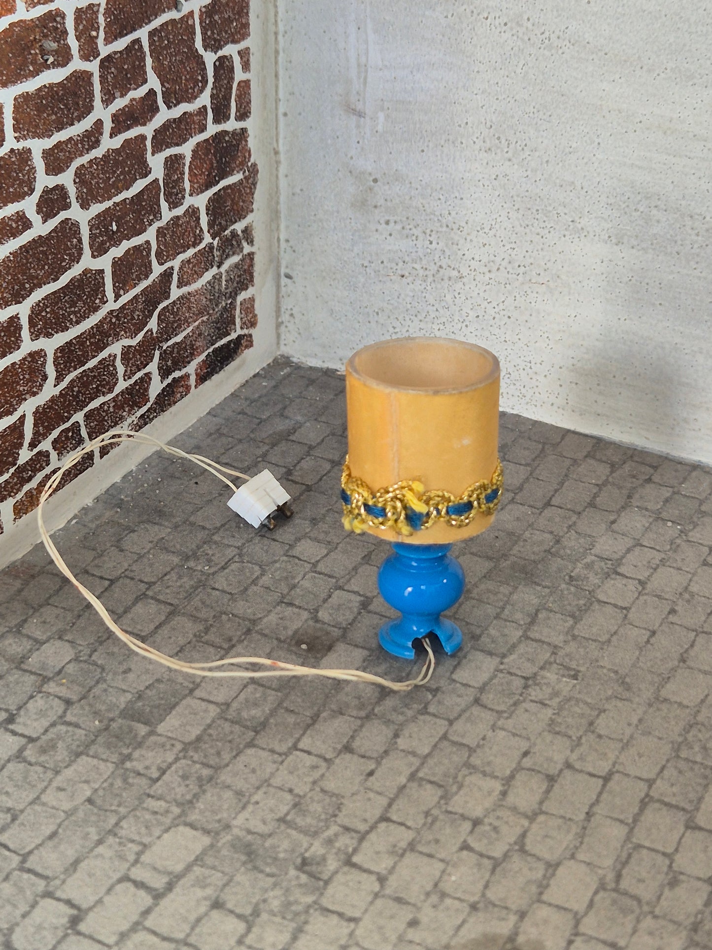 Lundby lampe med hul