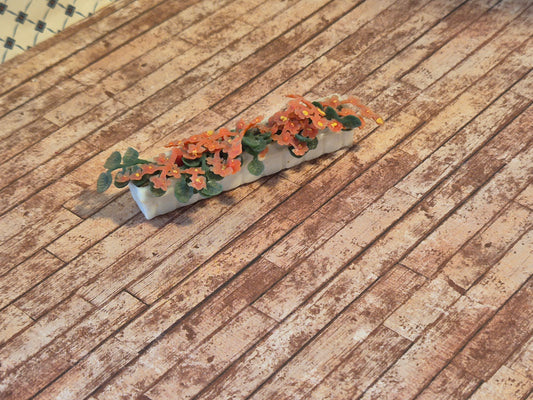 Lundby altankasse med blomster