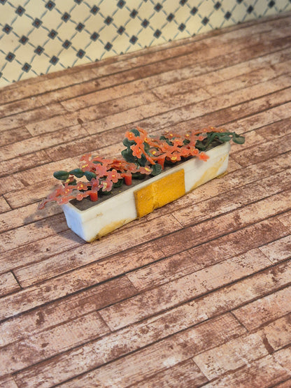 Lundby altankasse med blomster