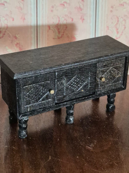 Barton Tudor skænk