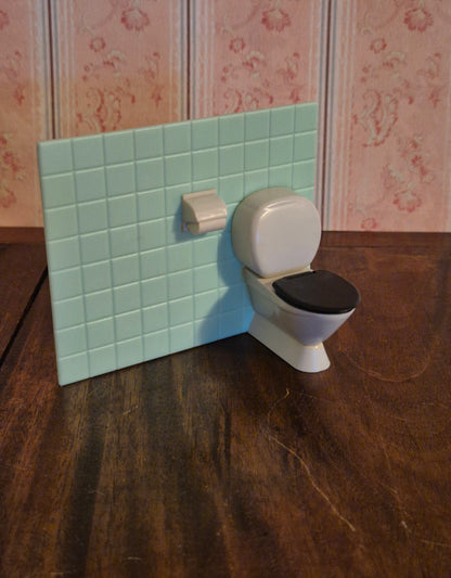 Brio toilet