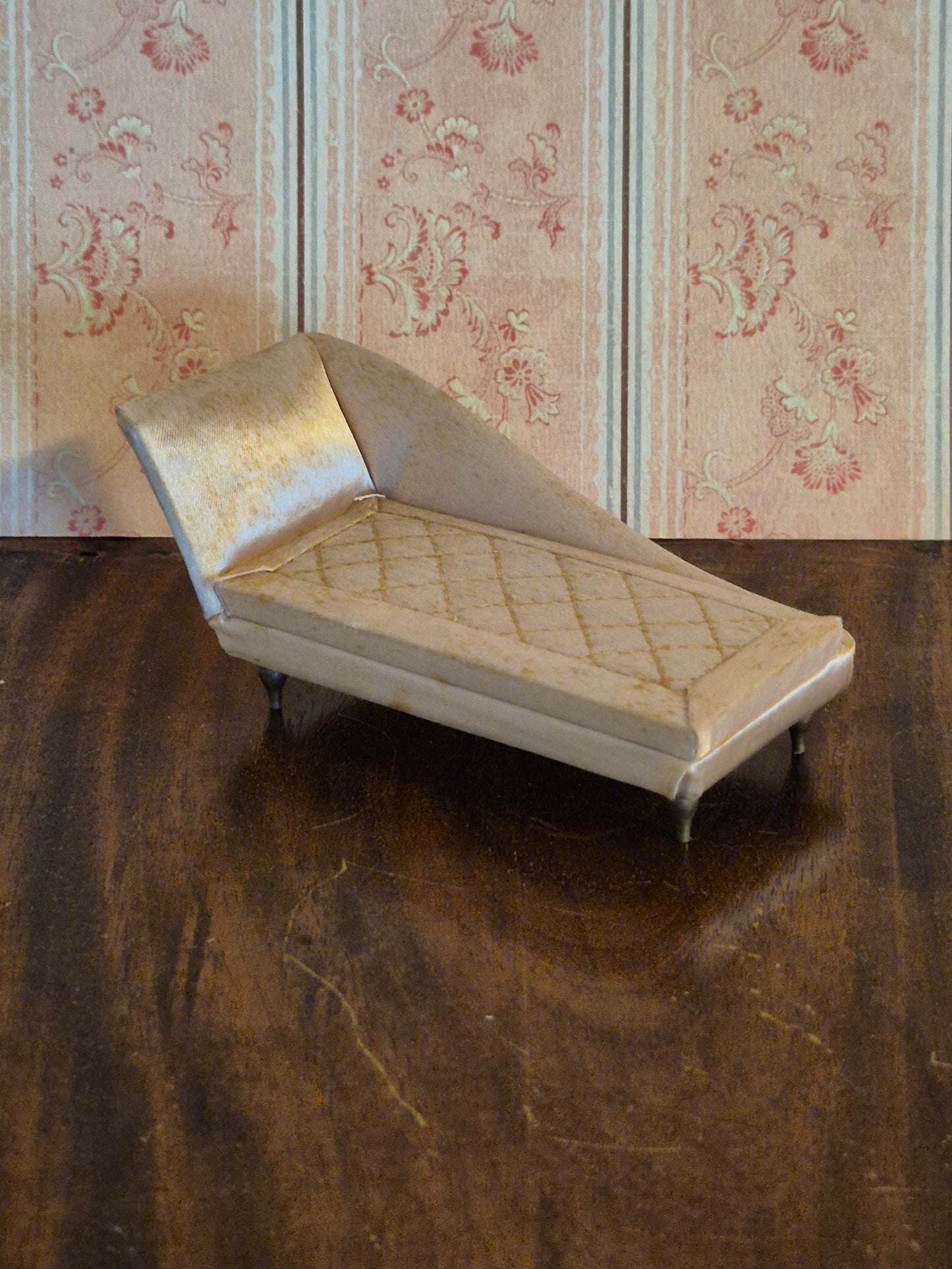 Petite Princess divan