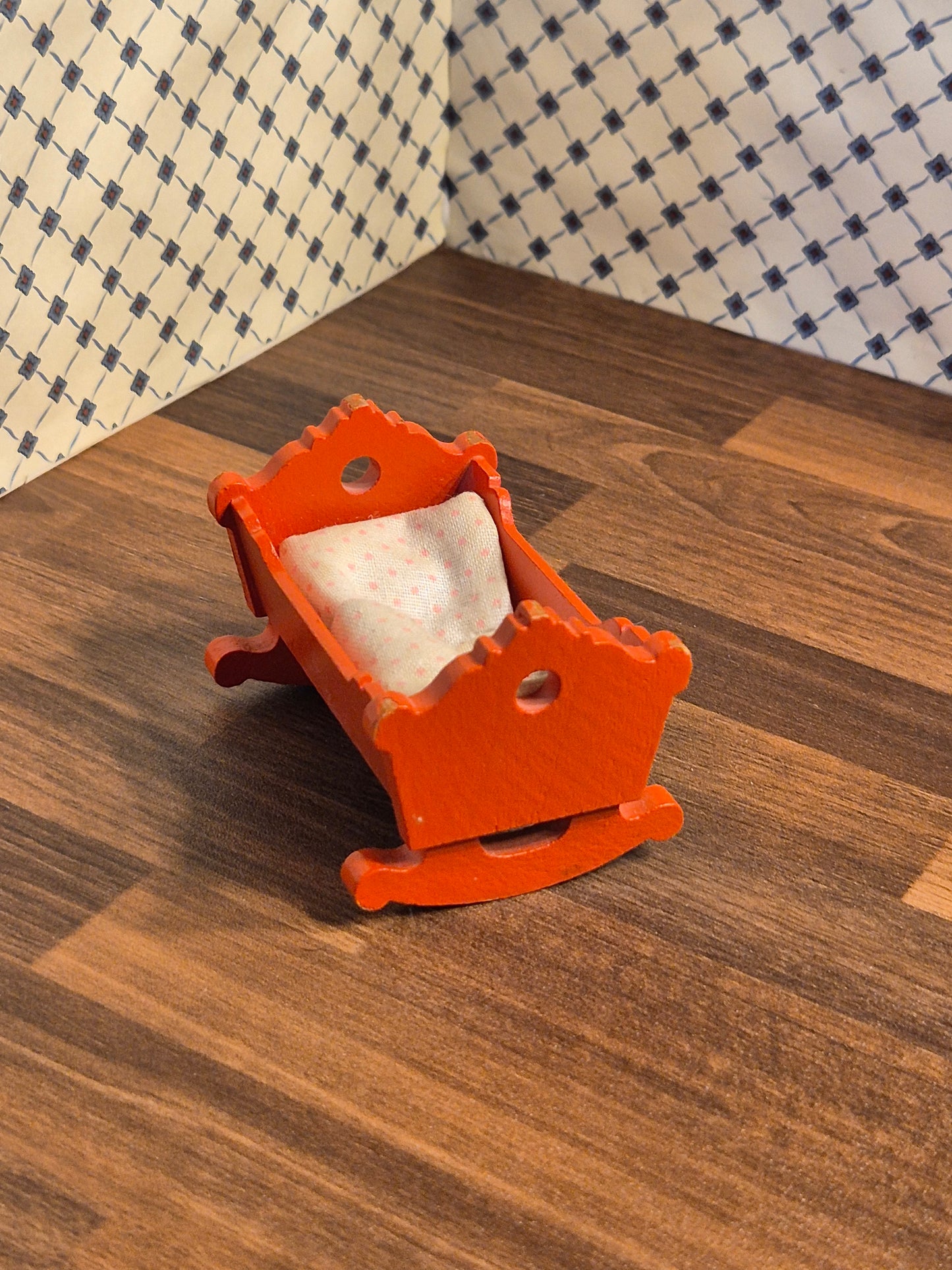 Lundby vugge med sengetøj