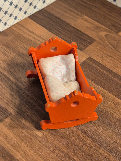 Lundby vugge med sengetøj