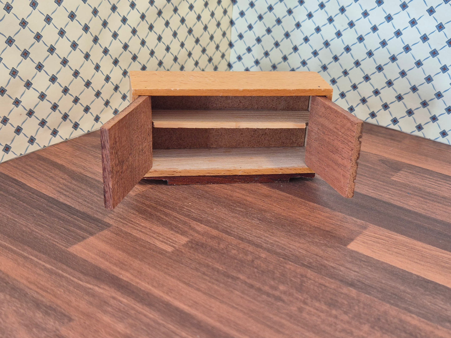 Lundby skab uden ben