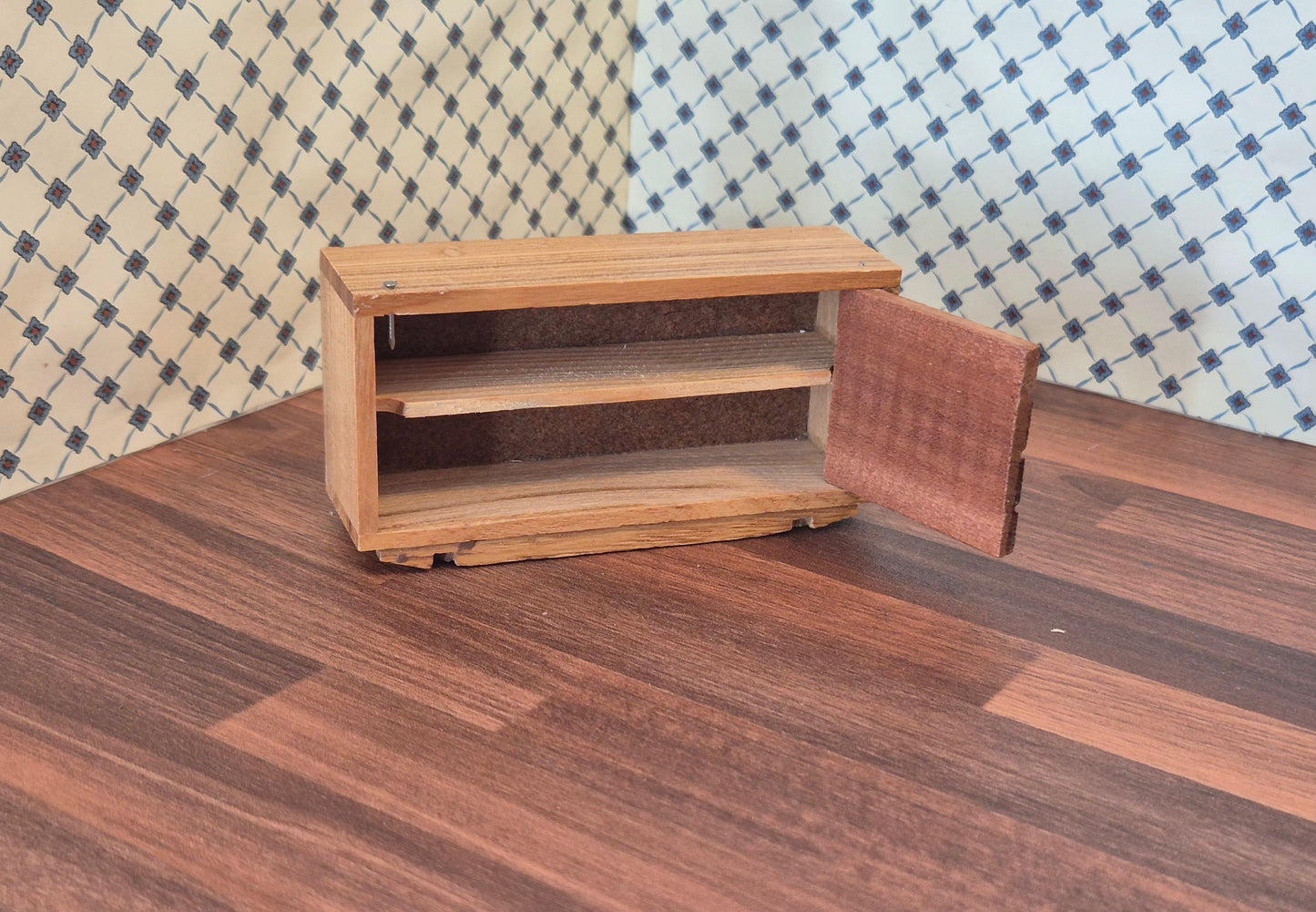 Lundby skab med mangler