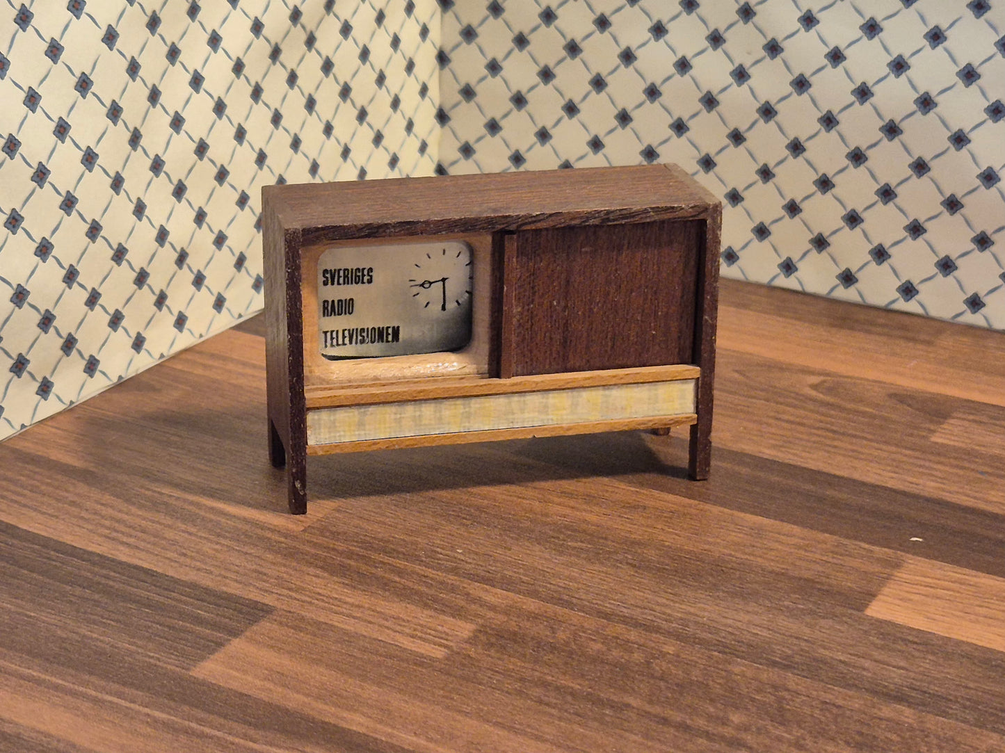 Lundby TV og grammofon