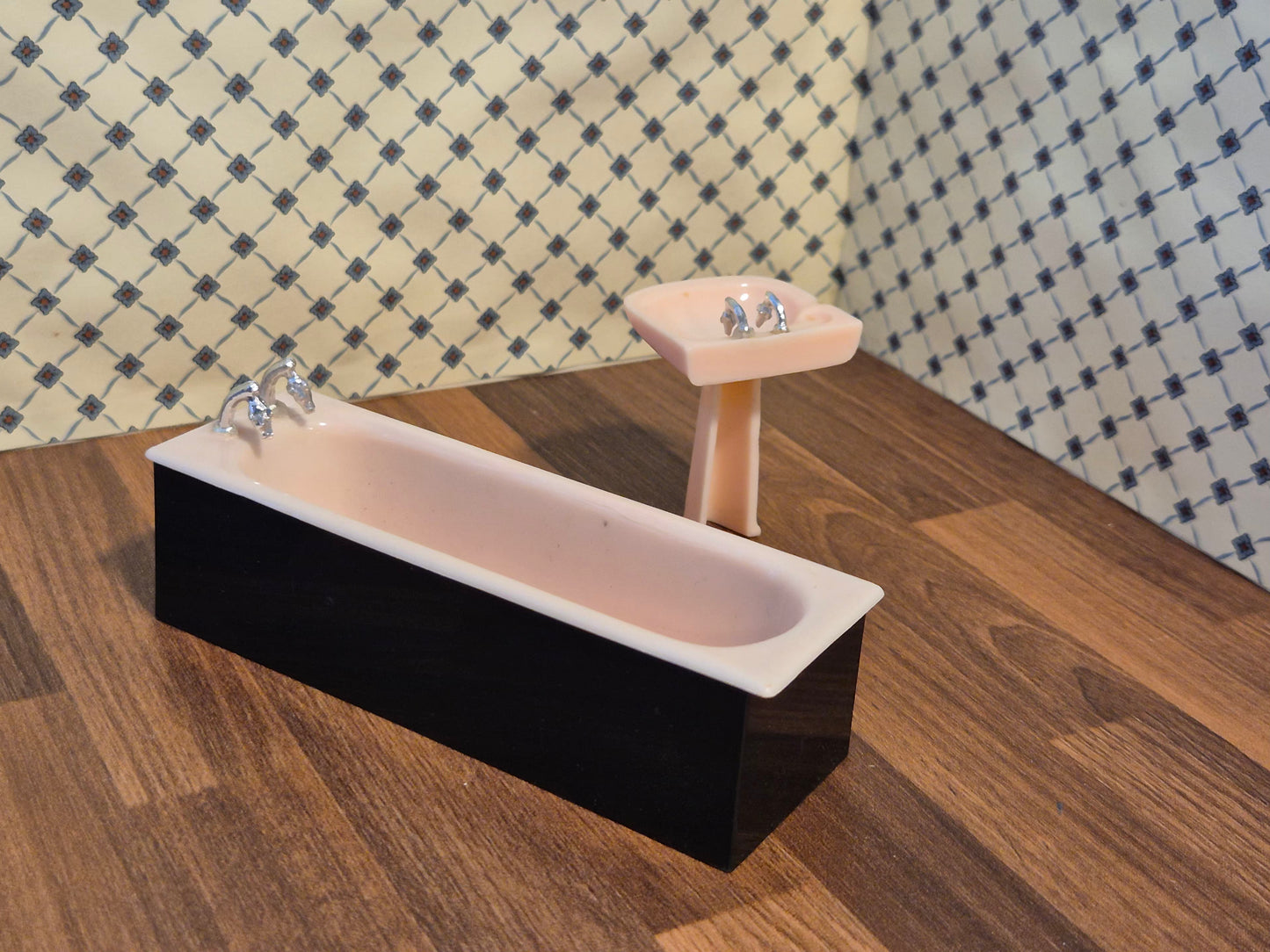 Caroline  Home  badekar og håndvask