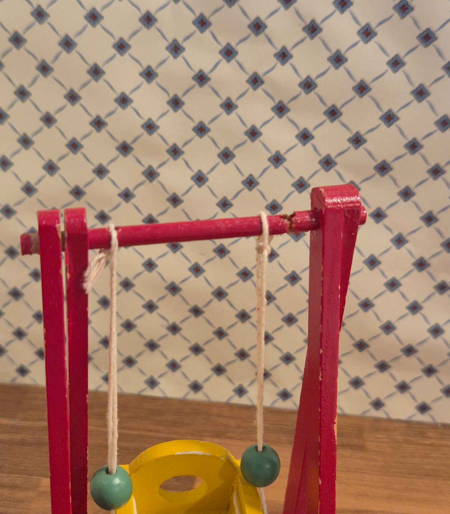 Lundby gynge med skade