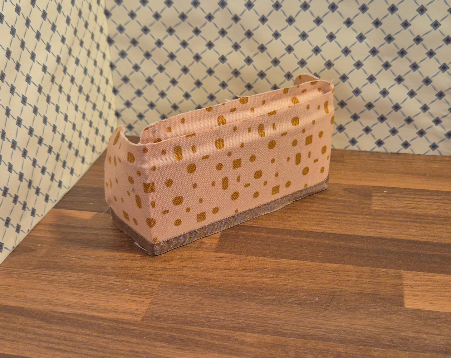 1:16 sofa