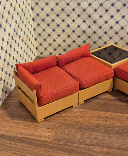 TOMY  sofa