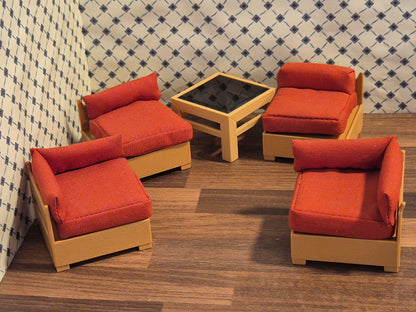 TOMY  sofa