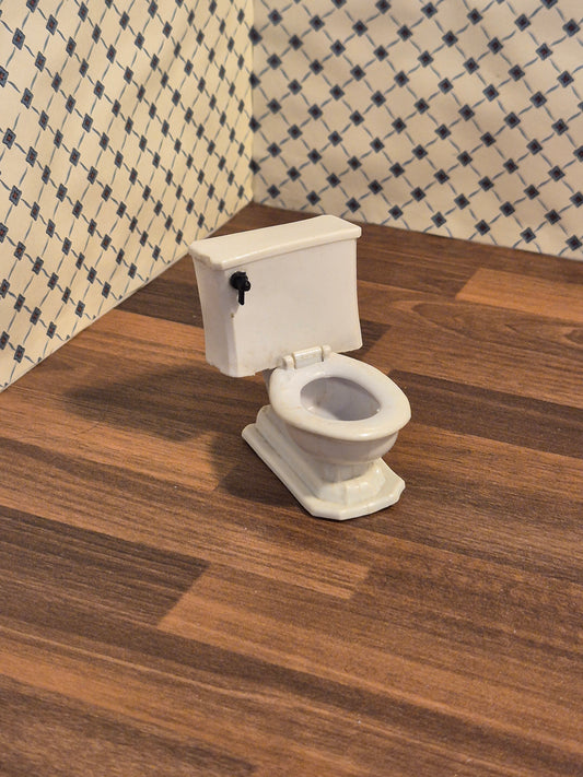 Renwal  toilet, skadet