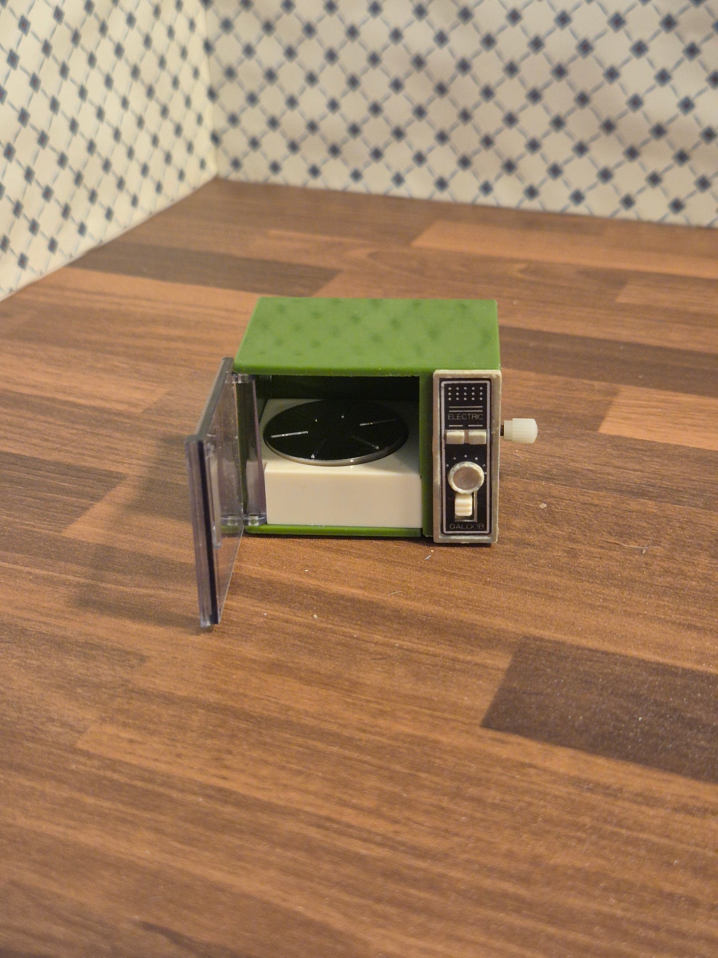 1:10 Mikrobølgeovn