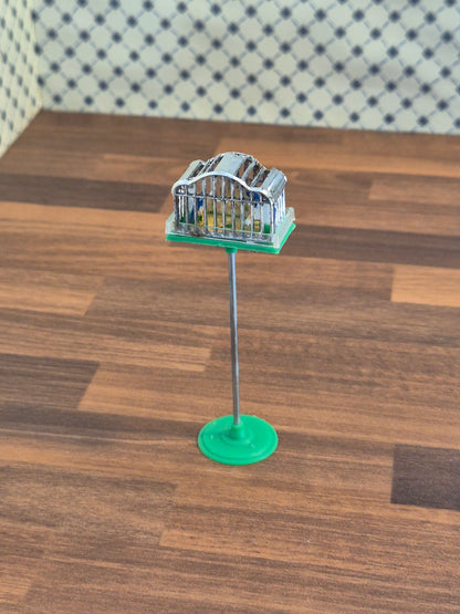Caroline  Home  fuglebur