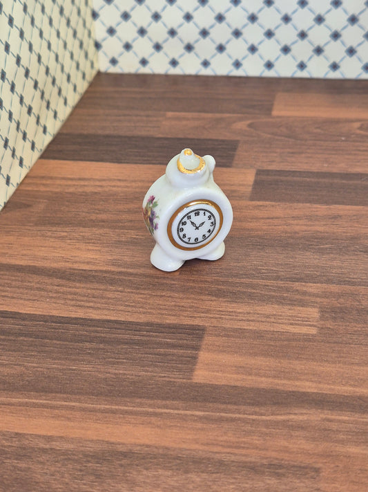 Større porcelæn ur