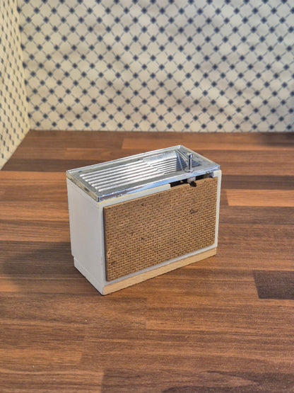 Lundby  vaskeskab med mangler