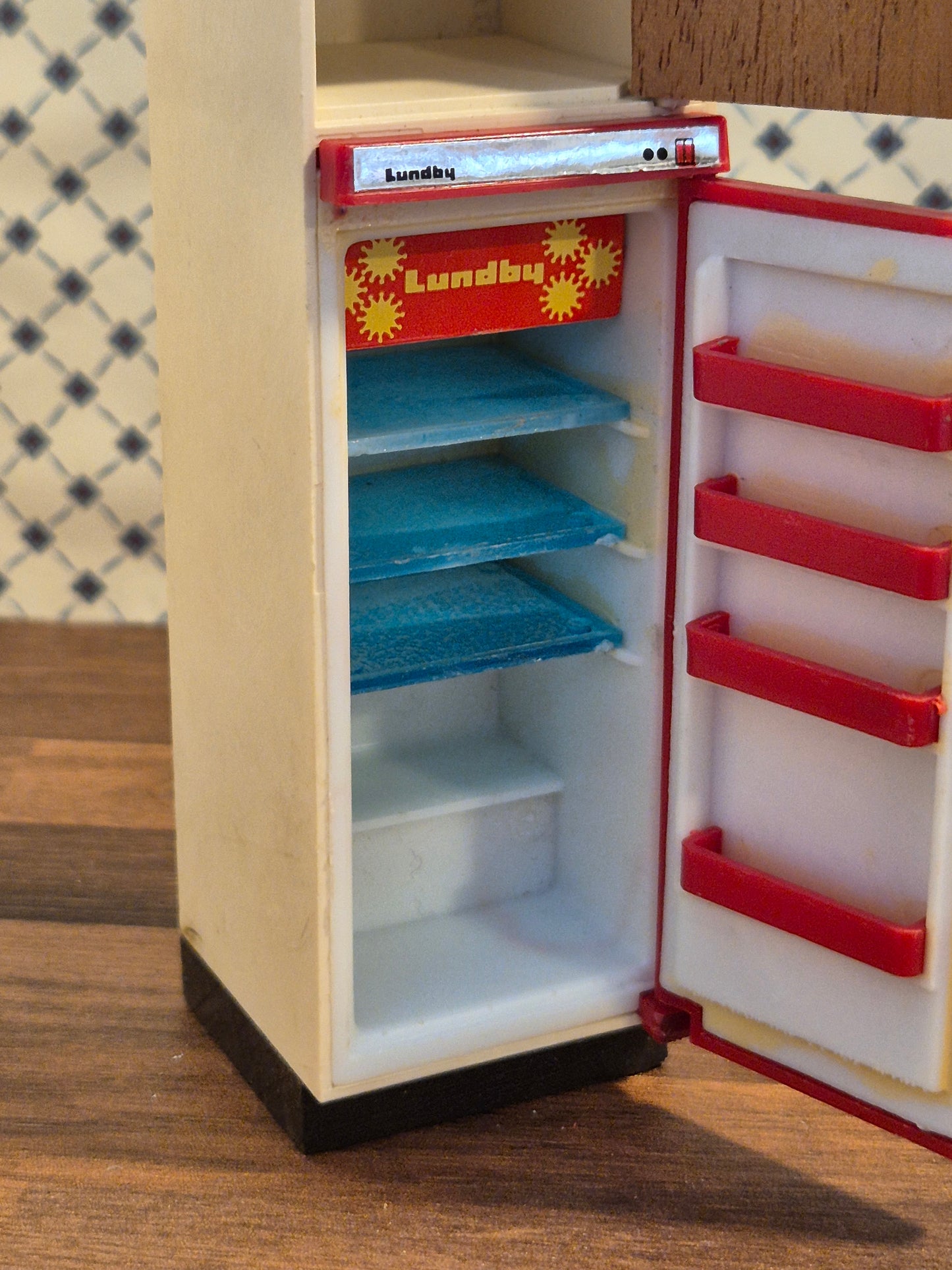 Lundby  køleskab
