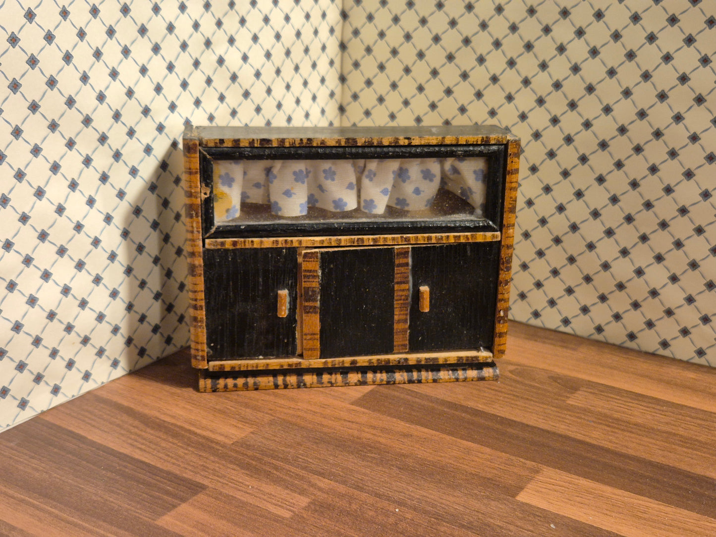 Vintage 1:12 skab