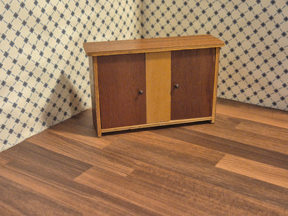 Vintage klædeskab