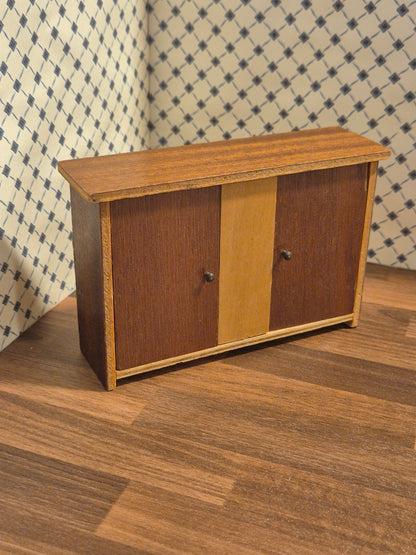 Vintage klædeskab