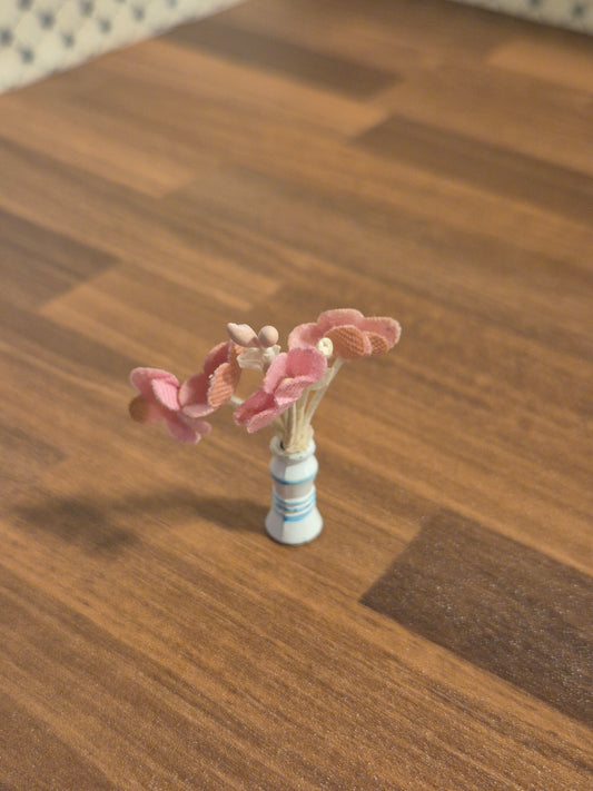 Lundby vase med stofblomster