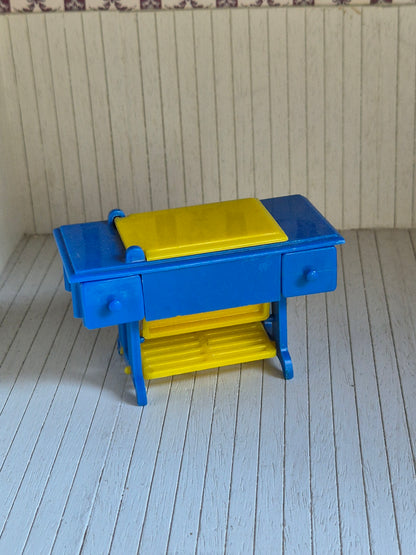 Retro britisk symaskinebord