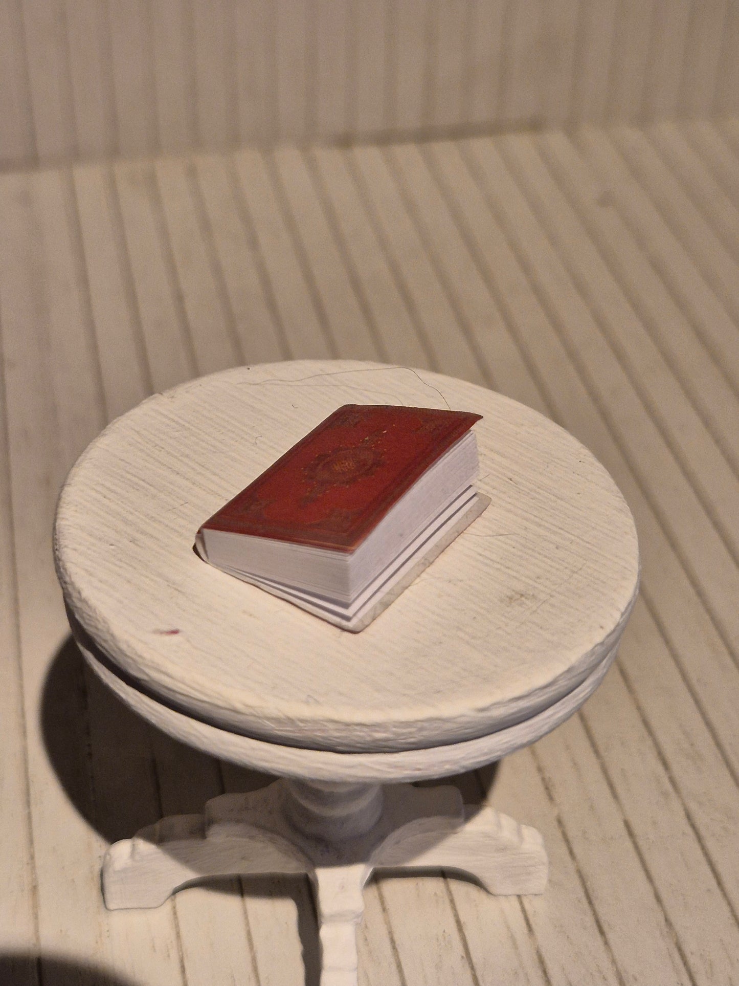 Book red-brown