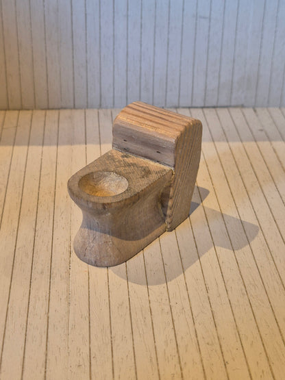 Lerro toilet